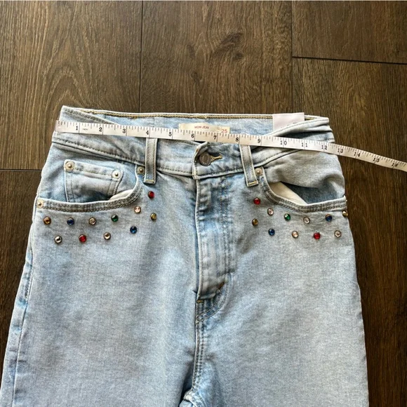 Levi’s Embellished Mom Jeans - Picture 9 of 16
